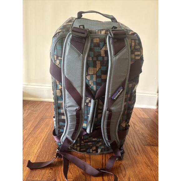 NEW Patagonia Black Hole 40L Duffel Bag Backpack Nouveau Green Packable Ripstop - Picture 2 of 16